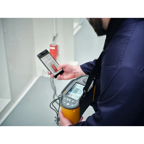 Fluke 1674FC SCH univerzális érintésvédelmi műszer