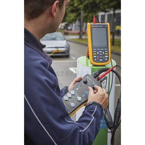 Fluke FEV300/BASIC elektromos autó töltő tesztelő