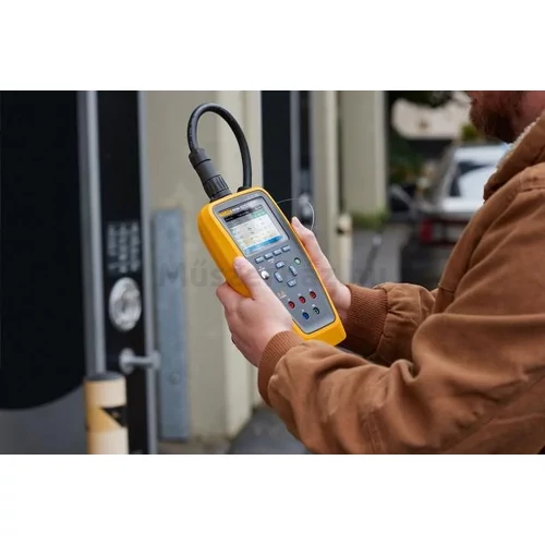Fluke FEV350/TY2 elektromos autó töltőpont analizátor műszer és Type 2 töltő adapter