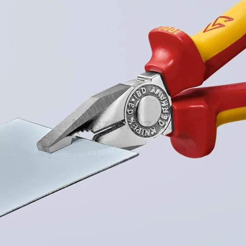 KNIPEX 03 06 180 SB kombinált fogó 180 mm bliszteres csomagolásban