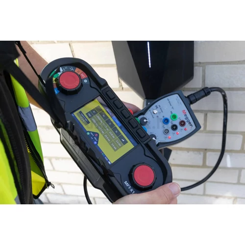 Megger MFT-X1 univerzális érintésvédelmi műszer